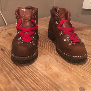 Danner hiking boots. Size 7